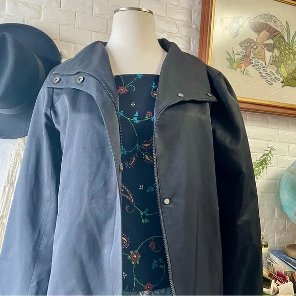 EILEEN FISHER Cotton Nylon Stand Collar Coat
Black Mid-Length Jacket Size M - Picture 4 of 16